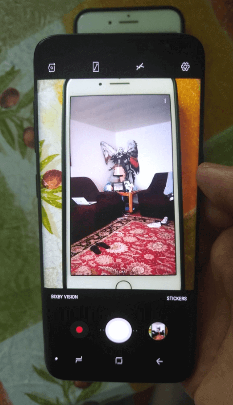 Take screenshot using another phone